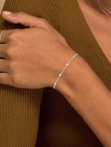 1 chiếc vòng tay bạc Sterling S925 kiểu dáng tối giản, sáng bóng, phù hợp với mọi phong cách hàng ngày, thích hợp làm quà tặng cho bạn gái, mẹ và chị gái. - Vòng đeo tay - Xem 2