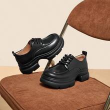 CAMEL CROWN 女士秋冬时尚百搭增高深V口休闲鞋 - 黑棕 - 查看 2