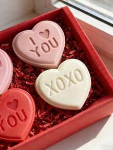 1个浪漫心形蜡烛模具，经久耐用，质地光滑，适用于制作蜡烛和肥皂，是特殊场合的礼物之选，硅胶材质，适合情人节、婚礼、母亲节、生日等场合。 - A - 查看 3