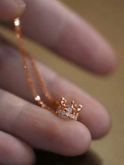 1件S925纯银奢华复古皇冠锆石镀金吊坠项链，适合女性/女友佩戴，时尚珠宝，适合派对、生日、日常佩戴