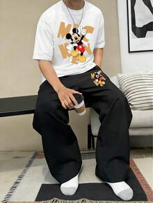 Disney 男士休闲印花家居服套装，常规短袖T恤和喇叭裤，两件套 - 黑與白 - 查看 3