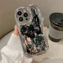 Diseño artístico de mariposa negra. Esta elegante funda es compatible con los modelos  16, 15, 14 Pro Max, 13, 12, 11, XR y XS Plus. Fabricada en silicona TPU, ofrece protección contra golpes y caídas, además de una sensación superior. Es un regalo ideal para familiares, amigos y seres queridos, y una elección perfecta para Navidad. cubiertas, funda de teléfono, fundas de teléfono, funda de , funda de  17 pro, funda de  16, navidad, funda de  17 pro max, funda de  17, fundas de , funda de  15,  17 pro max, fundas para , funda de  16 plus, regalos de navidad, funda de  13, funda de teléfono de navidad, funda de  16 pro, funda de teléfono  15, funda de teléfono  13, funda de  61, rosa, funda de teléfono rosa, regalos, malvado, regalos para mujeres, funda de teléfono linda, regalos para hombres, funda de teléfono negra, regalos para hombres - Plateado - Ver 2