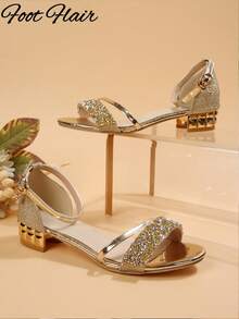 Sandalias planas con tacón bajo y brillantes rhinestones dorados para mujer, adecuadas para la playa, discoteca, fiesta, baile de graduación, vida nocturna y uso diario, nuevas sandalias planas elegantes y versátiles de verano con correa de hebilla y punta abierta - Dorado - Ver 5