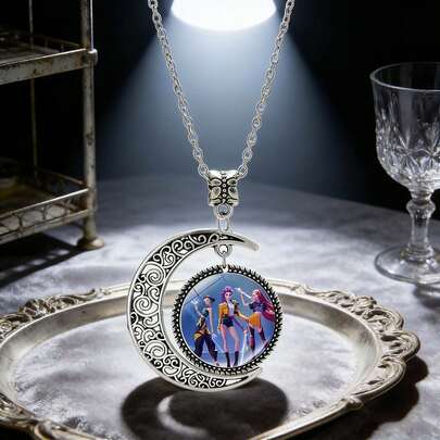 1pc Vintage Hollow Out Moon Women's Group Necklace Students' Anime Idol Collar Chain Wear Accessories In The Beginning Of School Season, Easter, Mother's Day, Children's Day (Stochastic Style).