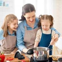 2pcs/Set Mini Oven Mitts, Silicone Oven Gloves Heatproof Up To 450°F/230°C, Non-Slip Insulated Tongs, Small Kitchen Gloves For Cooking, Baking And Grilling - Multicolor - View 6