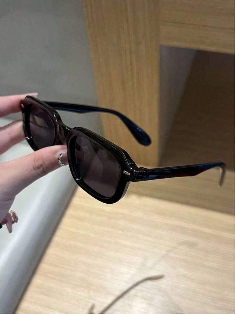 Women's Fashion Glasses, Black Small Square Frame, Retro Casual Style, Suitable For Daily Outings, Summer Beach, Decoration And Street Photography - Multicolor - View 4