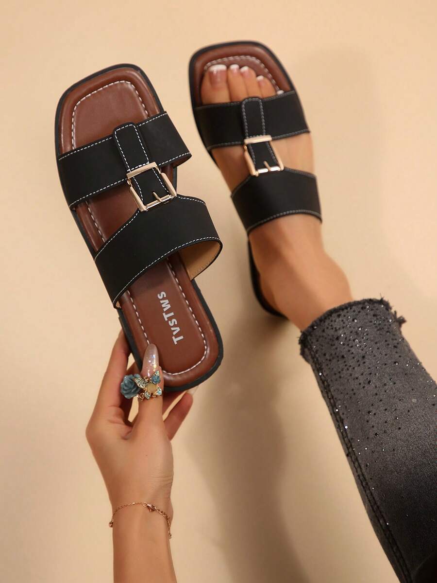 Sandales plates mode femme, bride croisée confortable à talon bas, semelle souple, design aéré et ajouré, convient pour l'été, usage quotidien, maison, plage - Noir - Voir 1