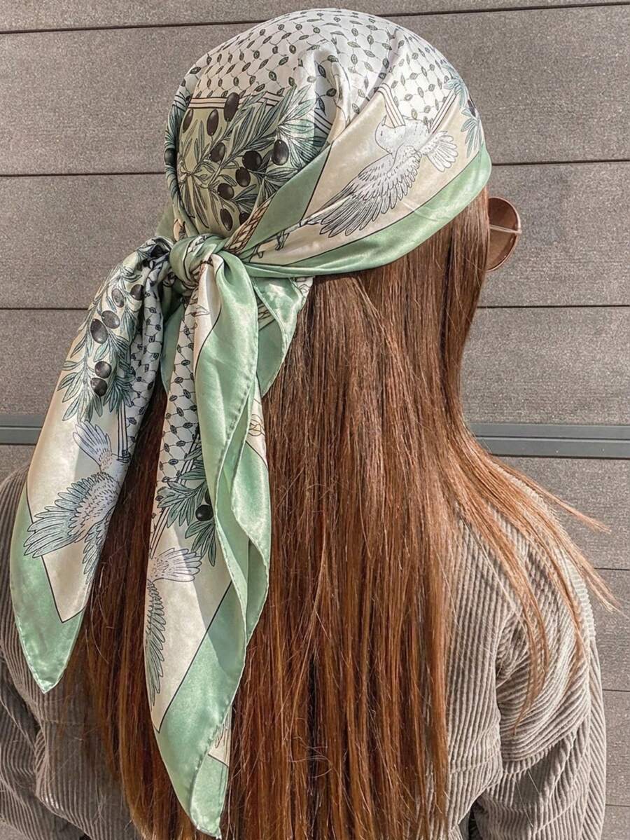 1pc Women's Fashion Palace Luxurious Geometric Satin Print Headscarf 90x90cm Square Scarf/Bandana, Suitable For Daily Use - Light Green - View 1