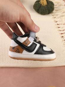 0-1 Year Old Unisex Infant Shoes, Non-Slip Rubber Sole Casual Patchwork Sneakers, Autumn/Winter New Arrival - Black - View 6