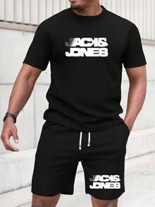 男士夏季短袖T恤短裤套装，个性化字母印花图案，时尚休闲装，T恤带口袋，裤子采用抽绳腰带设计，适合跑步、高尔夫、钓鱼、篮球、露营、健身、游泳和海滩等活动，是送给丈夫或男友的绝佳礼物。 - 黑色 - 查看 1