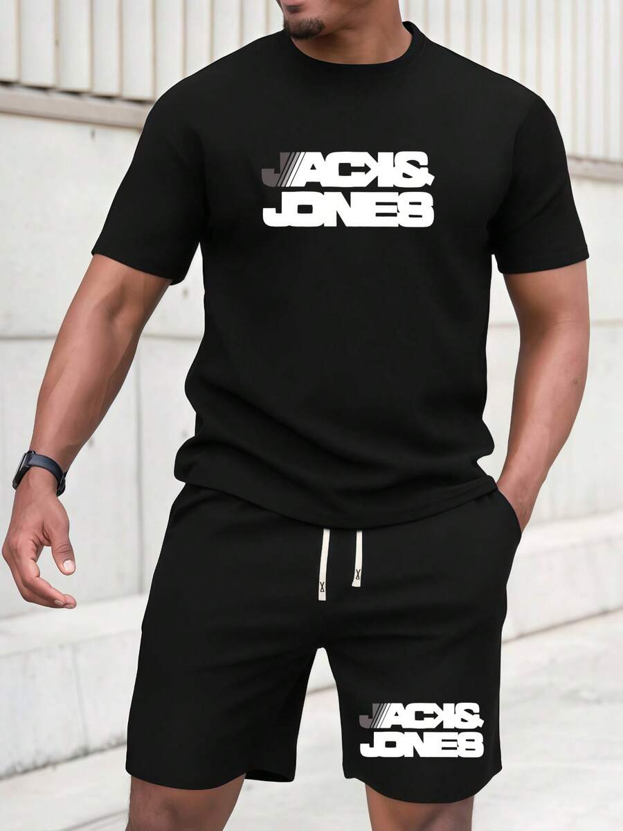 男士夏季短袖T恤短裤套装，个性化字母印花图案，时尚休闲装，T恤带口袋，裤子采用抽绳腰带设计，适合跑步、高尔夫、钓鱼、篮球、露营、健身、游泳和海滩等活动，是送给丈夫或男友的绝佳礼物。 - 黑色 - 查看 1