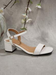 2026新款韩版简约绑带凉鞋，适合搭配连衣裙，黑色粗跟高跟鞋，夏季款 - 白色 - 查看 6