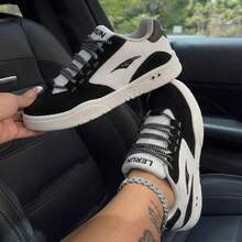Tênis Street Unissex Preto e Branco Casual Estilo Urbano 2026 - REF035 Preto e Branco - Visão 6