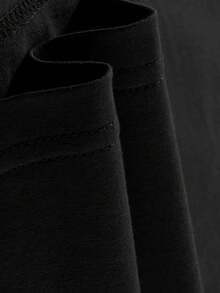 Mickey And Minnie Mouse One Cute Disney Fresh And Fashionable Round Neck T Shirt For Girls Made Of 100 Cotton Is An Ideal Choice For Daily Wear Vacation Leisure Outdoor Exploration School Life And Shopping Trips It Is A Must Have Item For Summer It Is Also An Excellent Gift For The Same Boy And Girl Every Child Deserves One - Noir - Voir 6