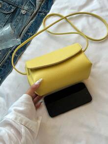 Túi xách mini đơn giản và thời trang, túi đeo vai cao cấp kiểu retro, túi đeo chéo chất lượng cao phù hợp cho nữ sinh tuổi teen, sinh viên đại học, người mới bắt đầu và nhân viên văn phòng. Rất phù hợp cho văn phòng, trường đại học, công việc, kinh doanh, đi lại, hoạt động ngoài trời, du lịch và các hoạt động ngoài trời khác. - Màu vàng - Xem 6