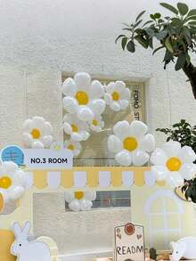 20pcs Sunflower Foil Balloons And White Daisy Balloons, Suitable For Birthday, Wedding, Anniversary, Proposal, Spring Decoration, Mother's Day Decoration, Graduation Ceremony Decoration, Graduation Season Decoration, Can Be Used Indoors And Outdoors. - White - View 6