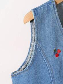 2pcs Tween Girls Fashion Sweet Loose Casual Energetic Cute Cherry Embroidery Sleeveless Top And Versatile Blue Denim Shorts Set - Medium Wash - View 8