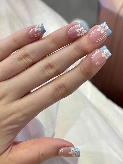 Instantly Upgrade Your Look With 24pcs Personality Spring Vintage Street Sweet Cute Simple Casual Elegant Daily White Flower Pattern Blue French Short Square Fake Nail Kit,Suitable For Elegant And Refined Girls And Women To Use In Daily Life And Shopping