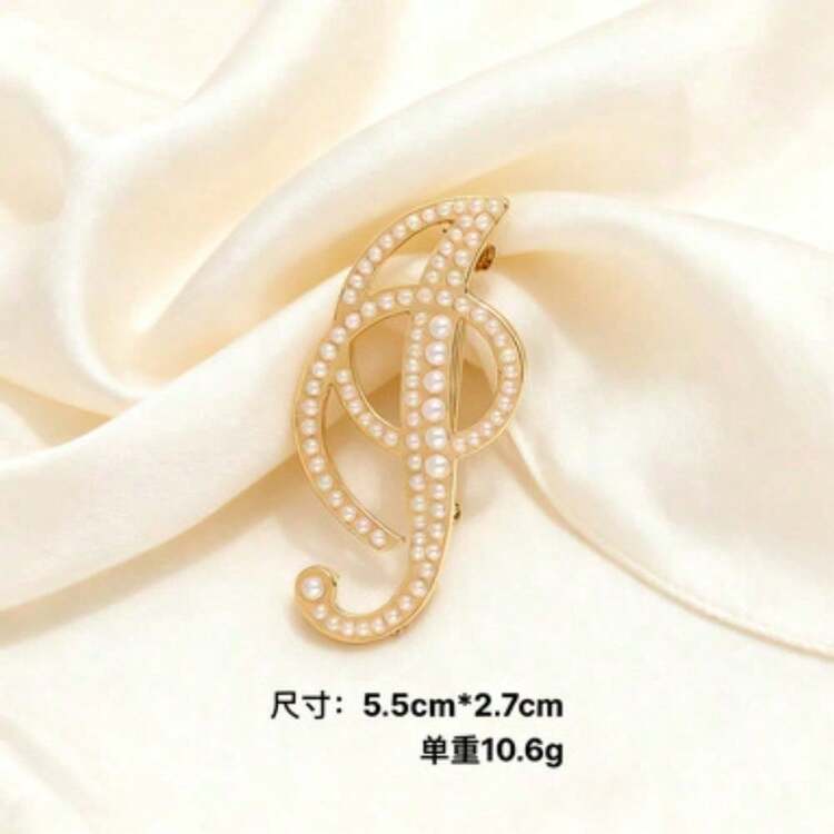 1Pc Minimalist Elegant Pearl Inlaid Letter Brooch, 26 English Letters Full Set Available For Choose, Delicate Compact Lightweight Design, High Quality Smooth Imitation Pearl & Alloy Material, Exquisite Craftsmanship Not Easy To Fade, Perfect For Sweater, Coat, Suit, Shirt Collar, Bag, Scarf, Hat And Hair Clip Decoration, Versatile All-Match Style Suitable For Office, Daily Wear, Dating, Party, Banquet, Holiday And Gift Giving, Elegant Feminine Fashion Jewelry Accessory For All Seasons, Popular Hot  Personalized Letter Brooch For Modern Women - 彩色 - 查看 13