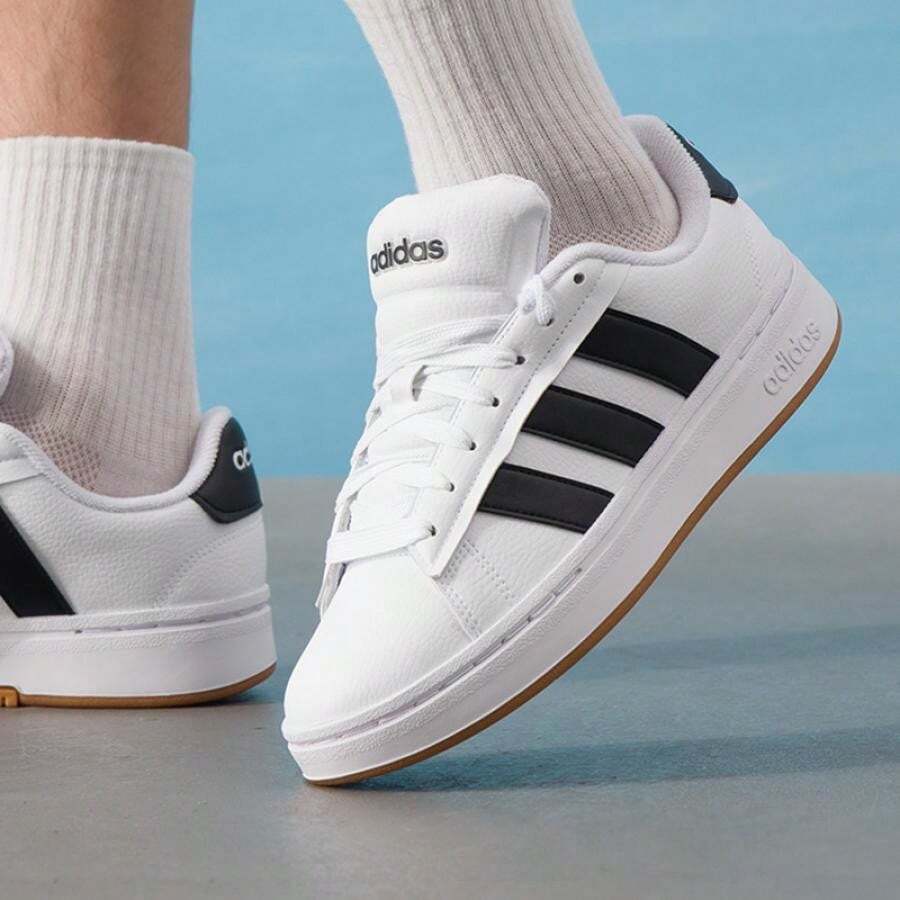 Adidas GRAND COURT ALPHA 00s 网球鞋，低帮，轻便，适合城市徒步、日常训练、休闲运动鞋，JQ2996 - 白色/黑色/樹脂黃 - 查看 1