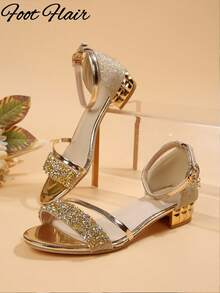 Sandalias planas con tacón bajo y brillantes rhinestones dorados para mujer, adecuadas para la playa, discoteca, fiesta, baile de graduación, vida nocturna y uso diario, nuevas sandalias planas elegantes y versátiles de verano con correa de hebilla y punta abierta - Dorado - Ver 6