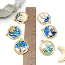 2/7 piezas Colgante redondo con estilo de playa, chapado en oro, con diseño de estrella de mar, concha y estilo retro francés en color azul océano para hacer collares, aretes y accesorios de llavero - Azul - Ver 5