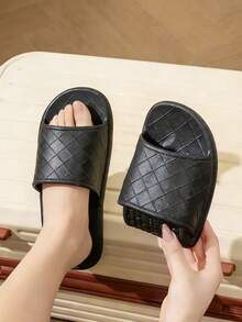 Pantoufles de voyage pliables durables et antidérapantes pour hommes, légères et portables, séchage rapide pour intérieur et extérieur, pour hôtel, maison et plage - Noir - Voir 5
