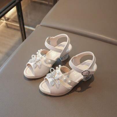1双儿童厚底高跟凉鞋，珍珠蝴蝶结装饰，低鞋面真皮女童鞋