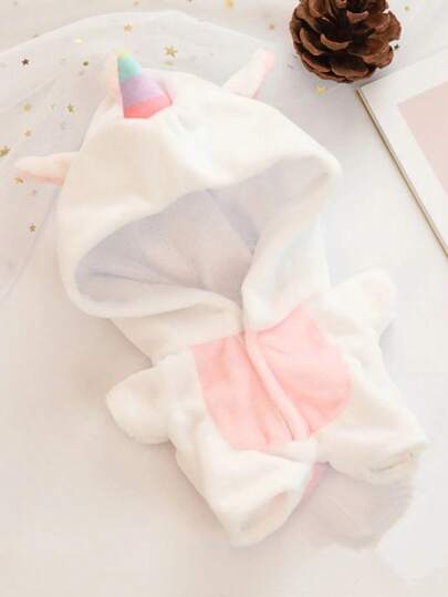 4款服装，适合20厘米产品，图案分别为恐龙、独角兽、鲨鱼和奶牛。