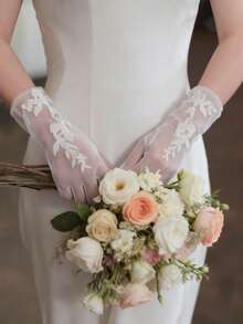 1 Pair Women's Beige Embroidered Lace Mesh Gloves, Pearl Tulle Bridal Gloves, Wedding Party Event Gloves - Beige - View 5