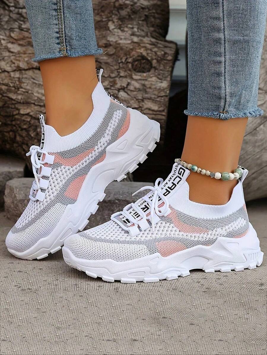Lightweight Soft-Sole Sports Shoes, Breathable With Elastic Cushioning. Comfortable For Outdoor Activities And Daily Wear All Year Round.