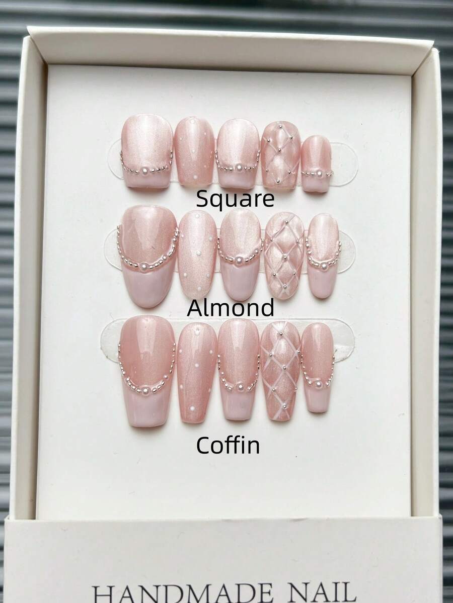 10片手工美甲贴片，方形、杏仁形、棺材形，短款、中款、长款可选，可爱粉色，法式美甲，手绘波点格纹图案，镶嵌珍珠链，优质百搭美甲贴片，简约时尚优雅的手工秋季美甲，现代美学秋季美甲，适合派对、日常、约会、海滩、热带度假等场合，DIY假指甲，适合女性和女孩作为礼物，美甲用品 - 随机卡纸包装 - 粉色 - 查看 1