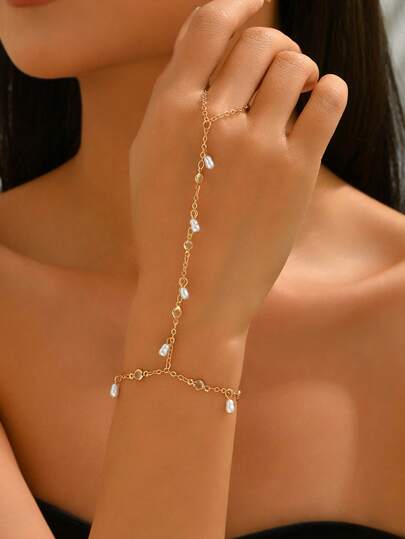 1pc Elegant Handmade Chain Gold Shiny Crystal Finger Ring, Fashionable Faux Pearl Tassel Bracelet, Versatile Daily And Party Wear Jewelry For Women