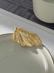 1pc Bohemian Style Irregular Leaf Pattern Brooch, Fashionable & Elegant For Vacation, Party, Casual, Street Style, Wedding, Anniversary, Unisex Charming Jewelry Gift - Brooch - View 6