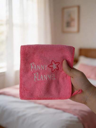 1条12英寸400克超细纤维刺绣趣味创意手巾，适合作为女友/妻子幽默礼物，也适合情人节、结婚纪念日、母亲节、父亲节、恶搞礼物、单身派对、新婚派对、浴室装饰等场合。