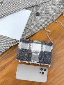 1pc Fashion Frayed Fabric Women's Shoulder Crossbody Small Square Bag, Large Capacity Daily Mini Backpack, Personalized Quirky Travel Vacation Beach Chain Bag - Black - View 4