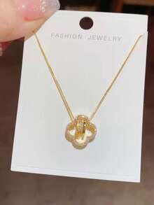 Four-Leaf Clover Beaded Necklace With Rhinestone Waist Pendant, Luxury Elegant Design For Women - Women's Lucky Bead Necklace - View 6