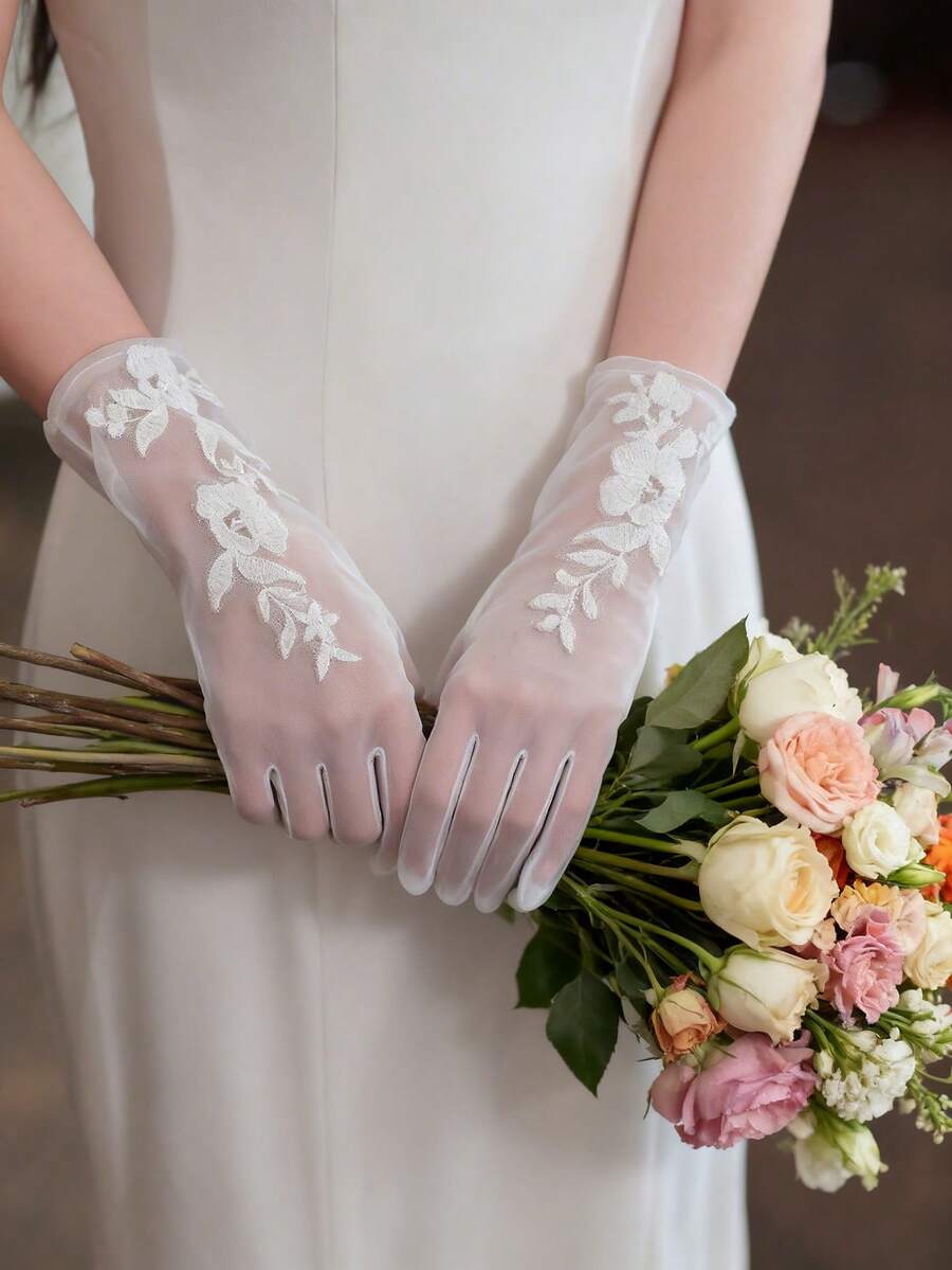 1 Pair Women's Beige Embroidered Lace Mesh Gloves, Pearl Tulle Bridal Gloves, Wedding Party Event Gloves - Beige - View 1