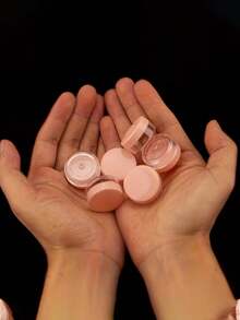 Hũ đựng kem mini trong suốt có nắp trong suốt, Hũ đựng mẫu mỹ phẩm bằng nhựa rỗng, Hộp đựng mẫu trang điểm nhỏ, Kem nhiều màu, Sữa dưỡng thể, Son môi, Phấn mắt, Bột sơn móng tay, Trang sức, Nhỏ gọn & Di động, Có thể tái sử dụng, Phụ kiện du lịch, Vật dụng cần thiết khi đi du lịch, Hũ đựng mẫu mỹ phẩm, Chai mini rỗng - Hồng - Xem 4