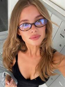 一副女士时尚椭圆形眼镜 - 复古透明设计，完美展现学院风范，视野清晰 - 彩色 - 查看 2