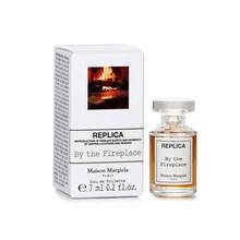 Maison Margiela 'REPLICA' By The Fireplace Eau De Toilette With Chestnut, Vanilla, And Clove Oil Mini Splash EDT 0.2 Fl Oz /7ml Unisex Perfume - Bên cạnh lò sưởi - Xem 7