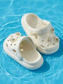 HAHABOBO New Popular Children's Slippers & Sandals - Girls' Shoes For Summer & Autumn, 3D Silver Flower Pattern, Elegant & Cute Fashion, EVA Material Comfortable Lightweight Soft Flat Slides, Suitable For Indoor Shower, Home, Outdoor Walking, Travel, Commute, School, Beach, Water Shoes, All Seasons - White - View 5