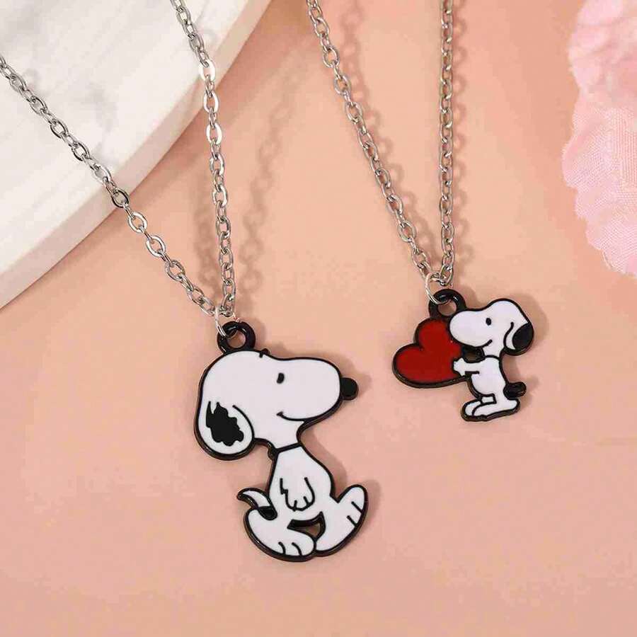 SNOOPY 2026年新款史努比项链，采用经典动漫系列《花生漫画》中的个性化图案！简约的卡通设计既不幼稚，又不失成熟韵味；合金锁骨链百搭时尚，甜美又酷炫，非常适合女生佩戴。适合情侣、闺蜜以及日常佩戴。 - 彩色 - 查看 1