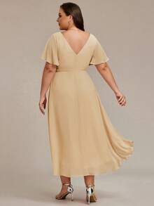 EVERPRETTY Plus Size Elegant Chiffon V-Neck Pleated Front Champagne Bridesmaid Dress, Soft High-Low Ruffle Hem, Suitable For Wedding, Formal Evening Events - Champagne - View 3