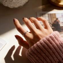 1枚素面不锈钢戒指，2毫米宽，不褪色，可水洗，经典情侣戒指，简约优雅男女通用戒指 - 金色 - 查看 3