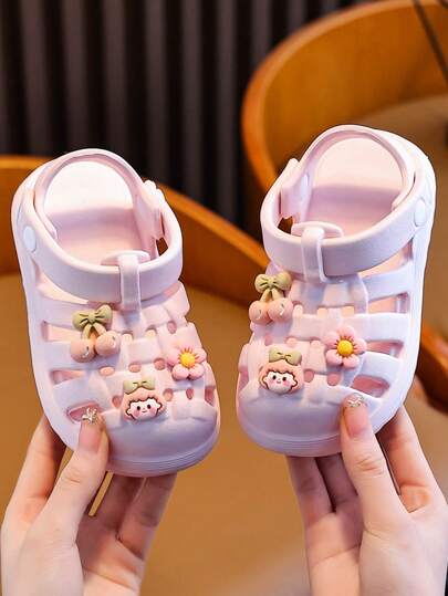 2026夏季新款儿童透气凉鞋，卡通可爱镂空设计，幼儿/小童/大童均适用，包头室内外沙滩鞋