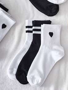 5 Pairs Striped, Solid Color, And Heart Print Athletic Socks - Multicolor - View 5