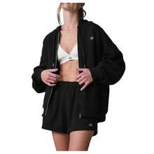Alo Yoga Women's Accolade Full Zip Hoodie | Premium Heavyweight French Terry Fleece Sweatshirt | Luxury Soft Oversized Hooded Jacket | Classic Athletic Streetwear Zip-Up Outerwear | Urban Fashion Loose Fit Casual Gym Hoodie With Chrome Logo - Black - View 4