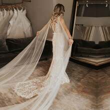 1件极简主义新娘婚礼配饰，3米长柔软时尚单层教堂式头纱 - 彩色 - 查看 2