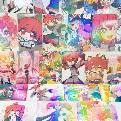 55张Te-To虚拟歌手卡片套装 - 高光泽可重复使用动漫交换卡片，附赠即时成像明信片，动漫迷收藏佳品，卡片采用生动的人物插画和边框设计，适合作为节日/生日礼物，高品质印刷，经久耐用。